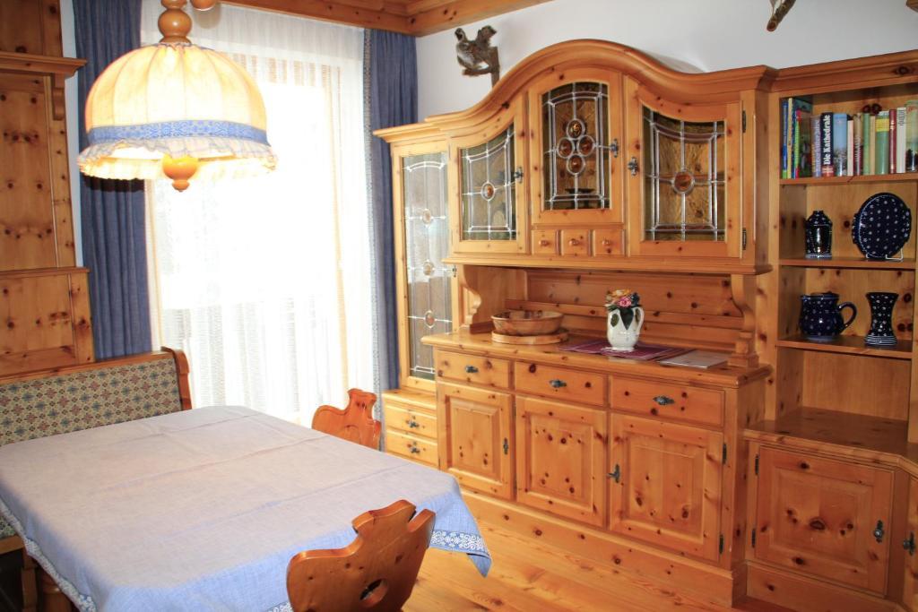 Gasthof zur Gams Donnersbachwald Zimmer foto